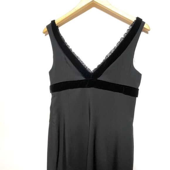 Red Valentino Little Black Dress with Velvet Trim and Bow Details 6 - Picture 10 of 16